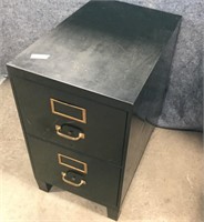 Steel Filing Cabinet - 18" x 28" x 30.5"