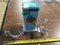 Ice Crusher & Measuring Cups