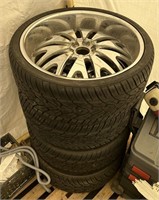(4) Chrome Rims w Low Profile Tires - Carbon Serie