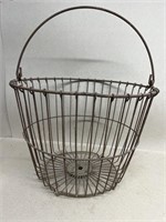 Wire Egg basket vintage