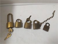 5 US padlocks - Yale, American, Reese - 2 w/keys