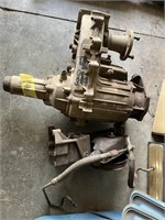 1985 CHEVY TRANSFER CASE & AIR CONDITIONER