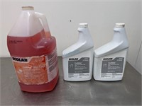 LOT OF ECOLAB CLEANING CHEMICALS