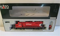 KATO Canadian Pacific 5021 Packman Red Locomotive