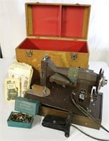 1948 Kenmore Rotary Deluxe Sewing Machine w/Case