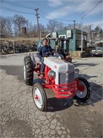 1953 FORD 8N TRACTOR