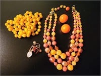 Moonglo, RS Pin, Costume Jewelry Beads
