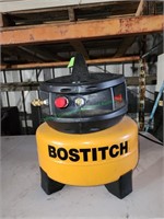 Bostich 6 Gallon 150 PSI Air Compressor