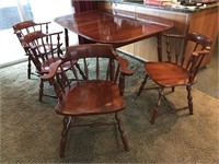 Pennsylvania house cherry dining table w/chairs