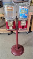 GREAT DOUBLE CANDY MACHINE ON PEDESTAL