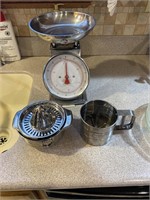 Scale Sifter Juicer