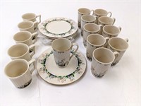(22 PCS) LENOX LUNCHEON DISHES, "RUTHLEDGE"