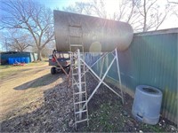 500-Gal Fuel Tank on Stand w/Ladder