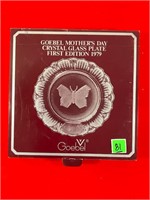 First Edition Goebel Mothers Day crystal 1979
