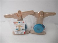 (2) Kids Wooden Scale Counting