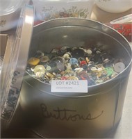LARGE TIN OF ASSORTED BUTTONS