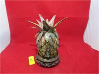 Metal Pineapple with base