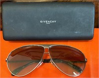 Q - GIVENCY SUNGLASSES (UNAUTHENTICATED) (M25)