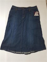 Gloria Vanderbilt Stretch Womens Size 14 Skirt 279