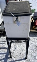 High Country Plastic Stand Up Feeder
