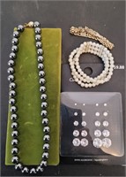 4 Jewelry Pieces