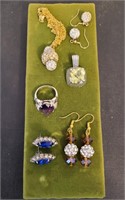 5 Pieces of Costume Jewelry