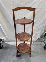 Imported 3 tier Muffin stand folds up look at