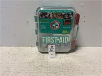 BNIB! First Aid Kit
