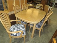 BURNHARDT DINNING ROOM TABLE 6 CHAIRS 2 LEAVES