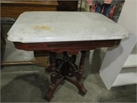 WALNUT CARVED VICTORIAN MARBLE TOP VICTORIAN TABLE