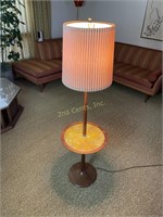 Vintage 3 Way  Floor Lamp W/Decorative Table