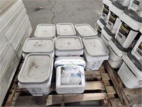 1 LOT 8 CONTAINES EAZY SAND POLYMERIC 40LB