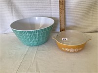 Pyrex Covered Bowl and Melamine Bowl