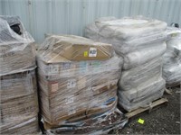 2 pallets of household miscellaneous
