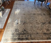 Area rug approx 134 x 95 inches
