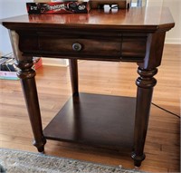 End table with drawer approx size is 24 x 26 x 24
