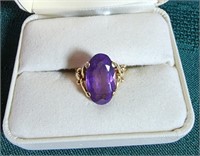 14kt oval amethyst and gold ring appraised for