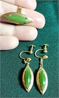Jade ring and earrings set 18kt gold
