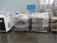 2 pallets of trays