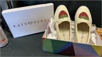 New size 8 Katy Perry shoes