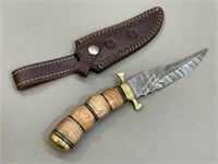 5 1/2" Fixed Blade Knife w/ Curved Handle & Sheath