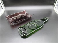 FLAT BOTTLE AND GLASS SERVING DISH