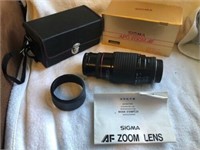 SIGMA APO ZOOM AF 75-300MM CAMERA LENS IN BOX