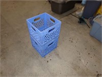 2-plastic crates