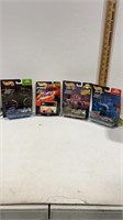 3 “Hotwheels Racing” Pit Crew Collector Edition,