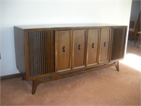 Zenith Mid Century Modern Console Stereo