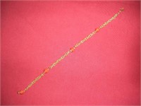 Gold Bracelet marked Italy 750 (320na)  7 inches