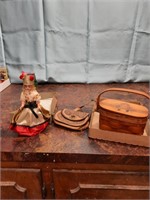 Raggedy Ann picnic basket, childs leather purse &