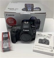 Canon EOS 5D Mark IV CAMERA
