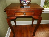 Queen Ann legs, wooden table with drawer
